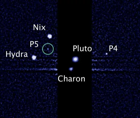 pyataya luna plutona Топ 5 космических открытий 2012 года.